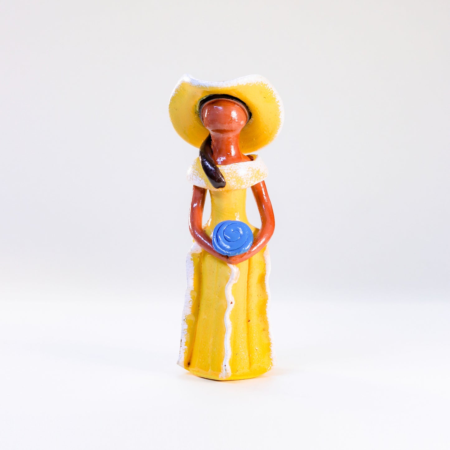 Muñeca con sombrero